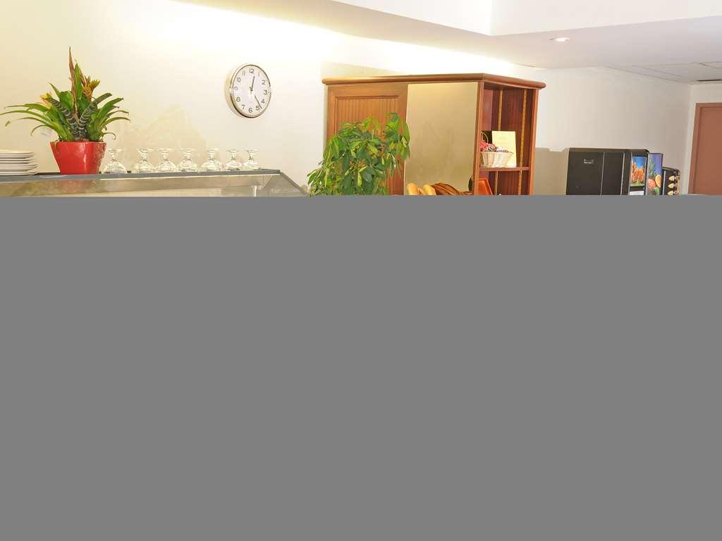 Ibis Budget Bourgoin Jallieu Centre Étterem fotó